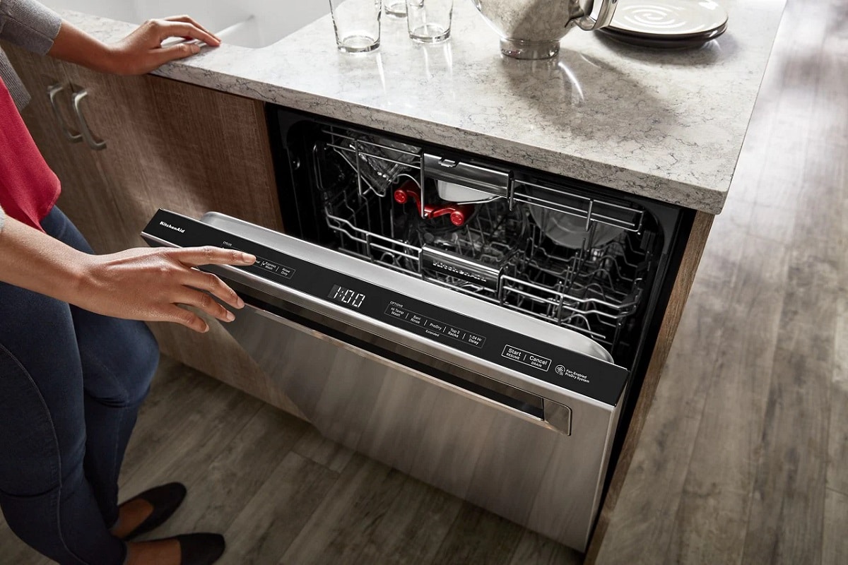 kitchenaid dishwasher leaks